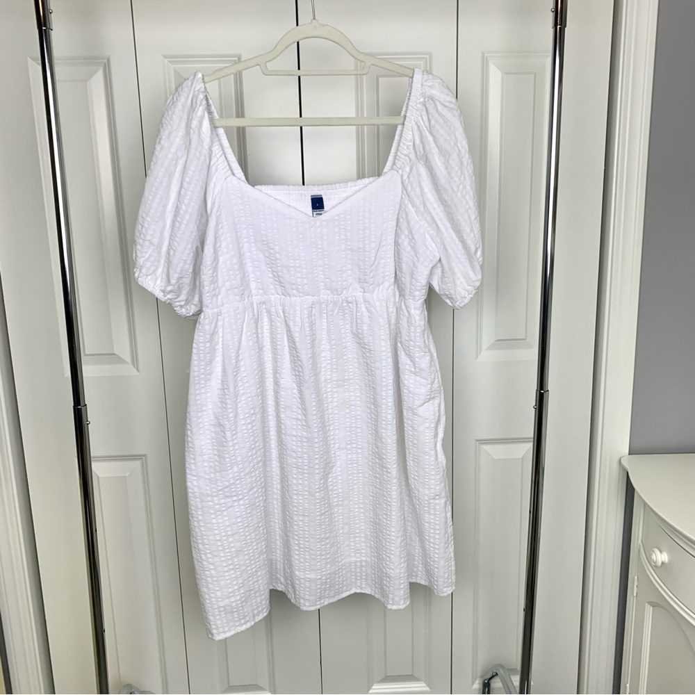 OLD NAVY White Puff Sleeved Dress